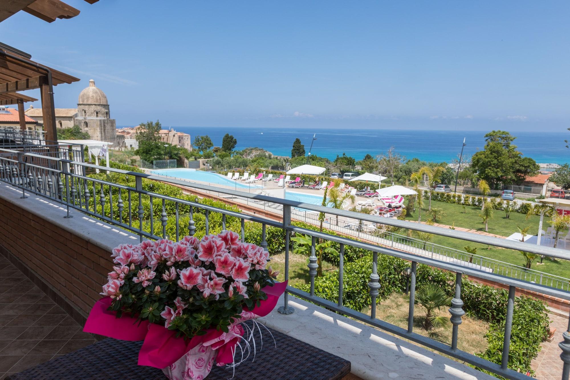 Sentido Michelizia Tropea Resort ภายนอก รูปภาพ