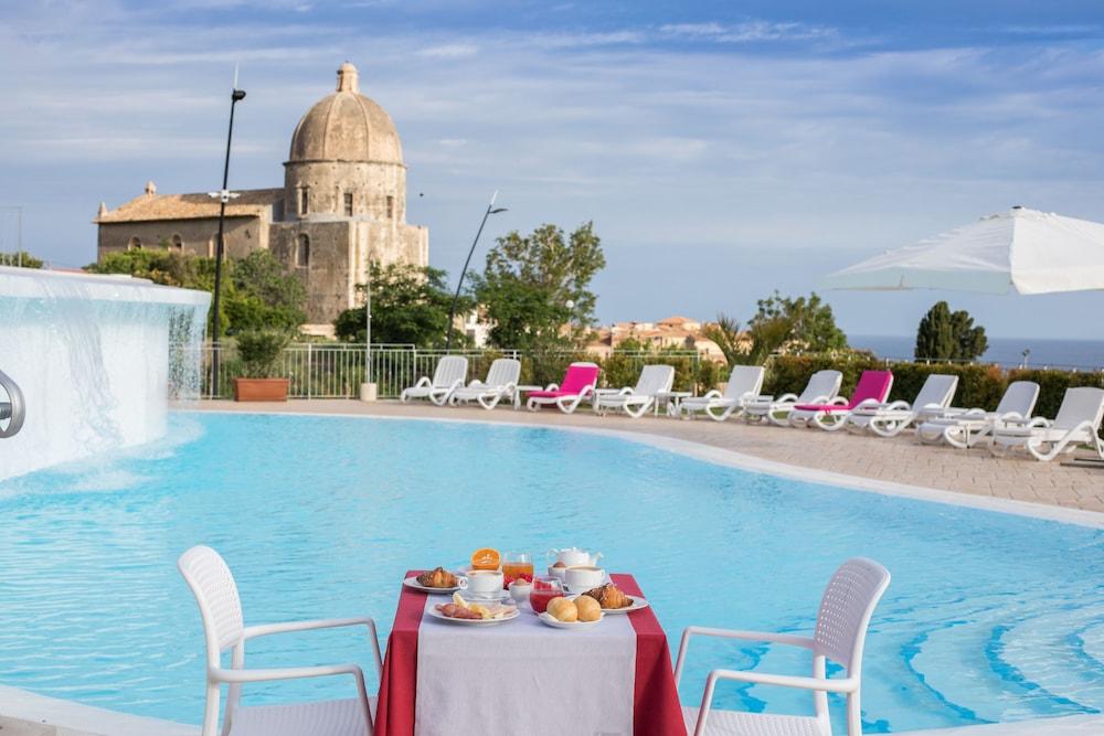 Sentido Michelizia Tropea Resort ภายนอก รูปภาพ