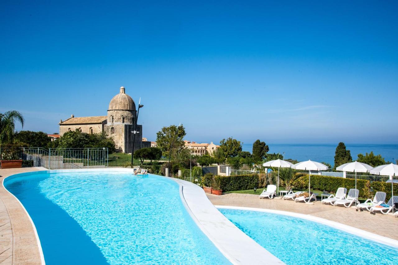 Sentido Michelizia Tropea Resort ภายนอก รูปภาพ