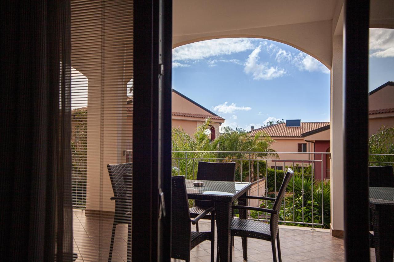 Sentido Michelizia Tropea Resort ภายนอก รูปภาพ