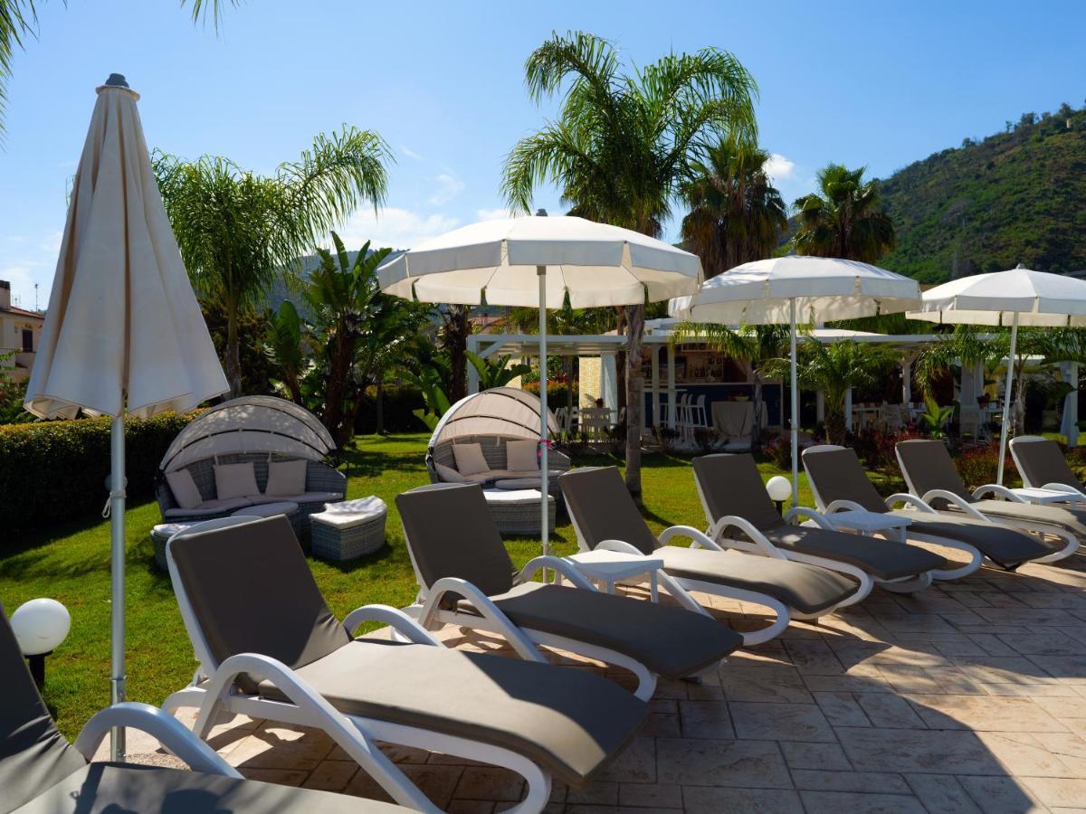Sentido Michelizia Tropea Resort ภายนอก รูปภาพ