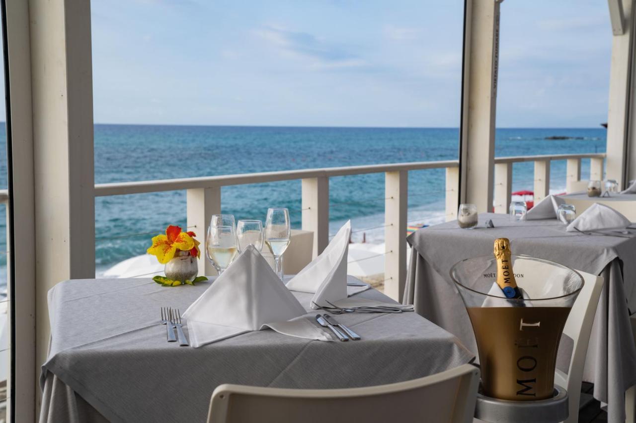 Sentido Michelizia Tropea Resort ภายนอก รูปภาพ