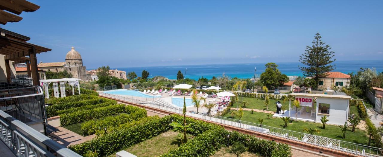 Sentido Michelizia Tropea Resort ภายนอก รูปภาพ