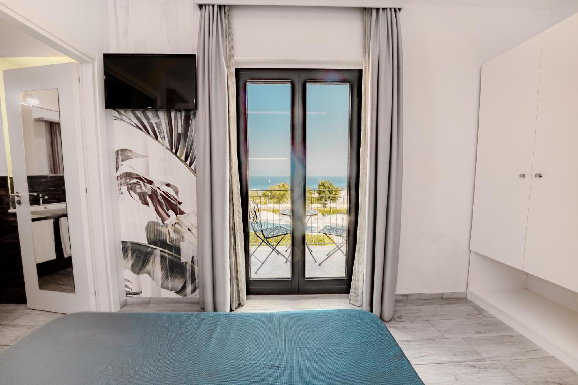 Sentido Michelizia Tropea Resort ภายนอก รูปภาพ